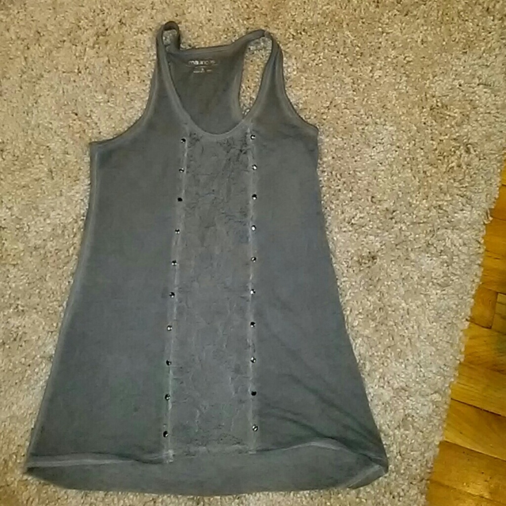 Maurice's top
